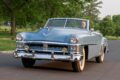 過去には "Big 3" の一角として世界の自動車産業をけん引したクライスラー(写真は1951年モデルのクライスラー ニューヨーカー コンバーチブル」)。