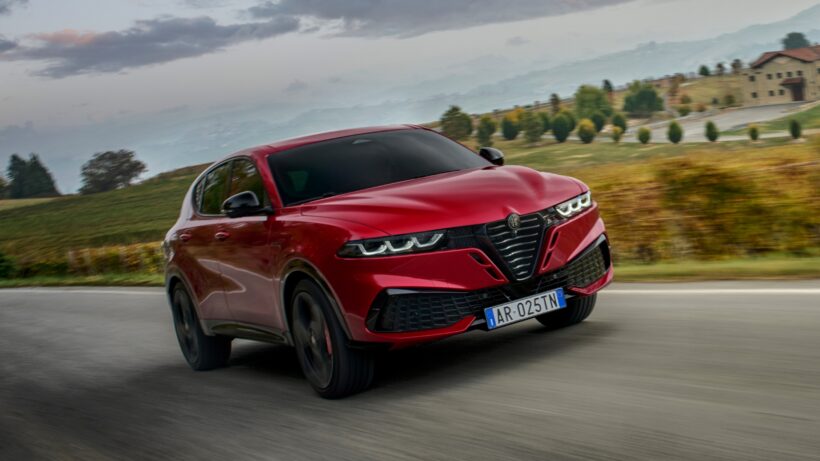 ハイブリッド化されたアルファロメオのミドルサイズSUV「TONALE」(トナーレ)改良新型が登場。