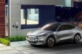 フル電動(BEV)のSUVとして登場したモデルにも「マスタング」の名前と馬のエンブレムが与えられた(写真はフォード マスタング マッハE)。