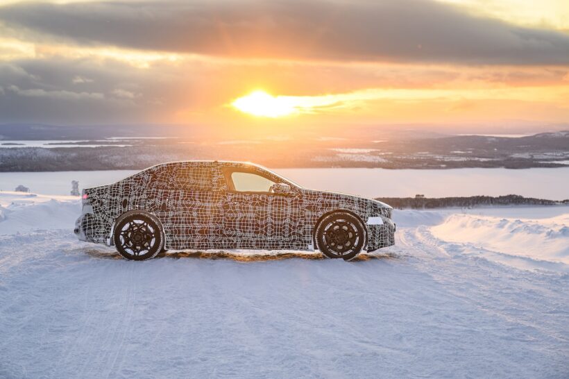 スウェーデン・アルイェプローグで行われた、フル電動新型セダン「BMW i3」の寒冷地テスト。