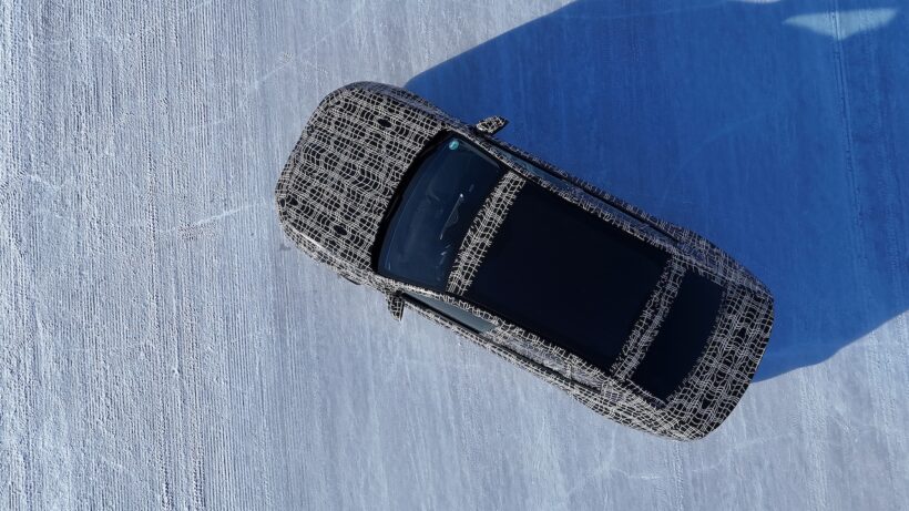 スウェーデン・アルイェプローグで行われた、フル電動新型セダン「BMW i3」の寒冷地テスト。
