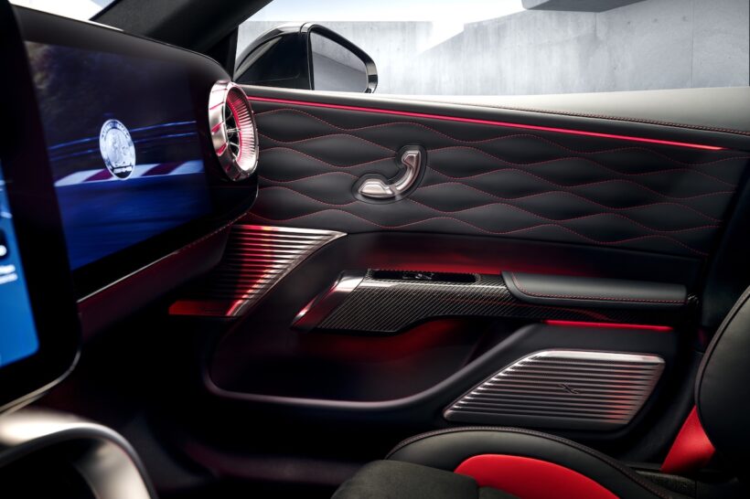 フル電動GT「メルセデス AMG GT 4ドアクーペ」のインテリア。