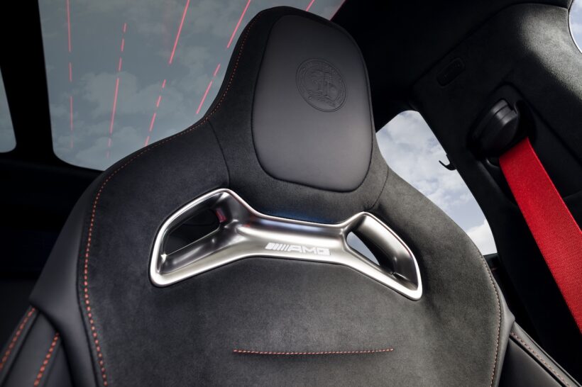 フル電動GT「メルセデス AMG GT 4ドアクーペ」のインテリア。