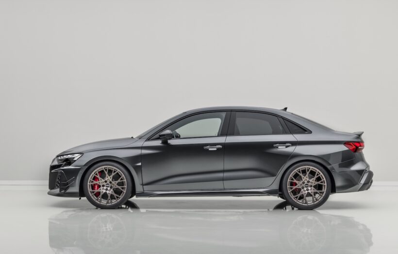 「アウディ RS 3 セダン コンペティション リミテッド」のエクステリア。