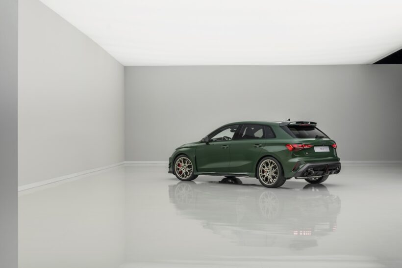 「アウディ RS 3 スポーツバック コンペティション リミテッド」のエクステリア。