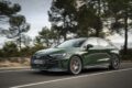 「アウディ RS 3 スポーツバック コンペティション リミテッド」の走行シーン。