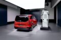 フル電動MPV「メルセデス・ベンツ VLE」のエクステリア。