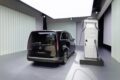 フル電動MPV「メルセデス・ベンツ VLE」の充電ポート。