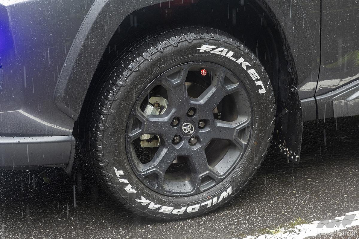 純正タイヤを自らホワイトレターに！」50系RAV4をゲットした理由は