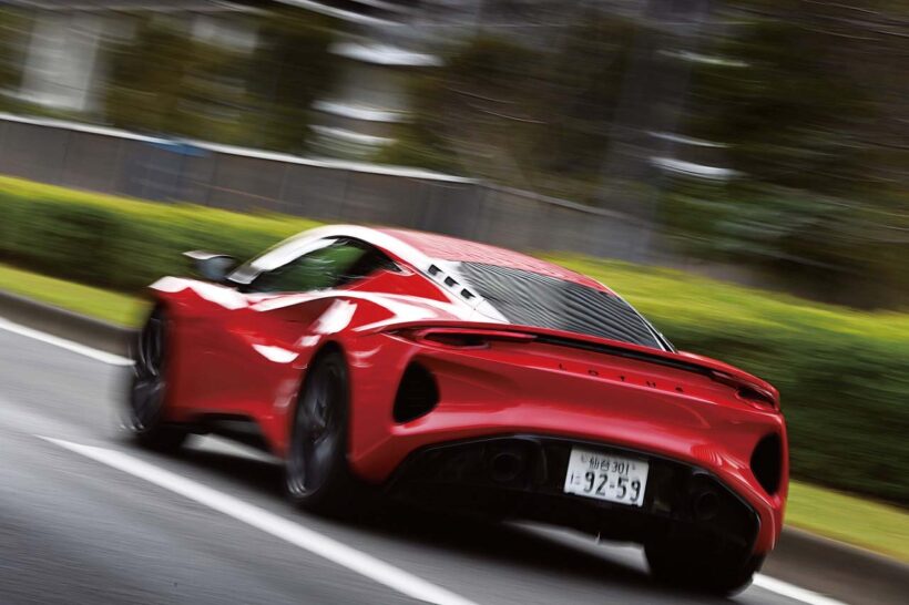 ロータス最後の内燃モデルとなるエミーラ。ロータスらしい軽快感溢れる走りを味わいたいエンスージアストにとってこれ以上ないロータスのモデルとなるだろう。
