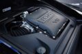 トヨタ製の3.5リッターV6＋スーパーチャージャーにより、アウトプットは405PS/420Nmを達成。ATモデルのみトルクが430Nmになる。