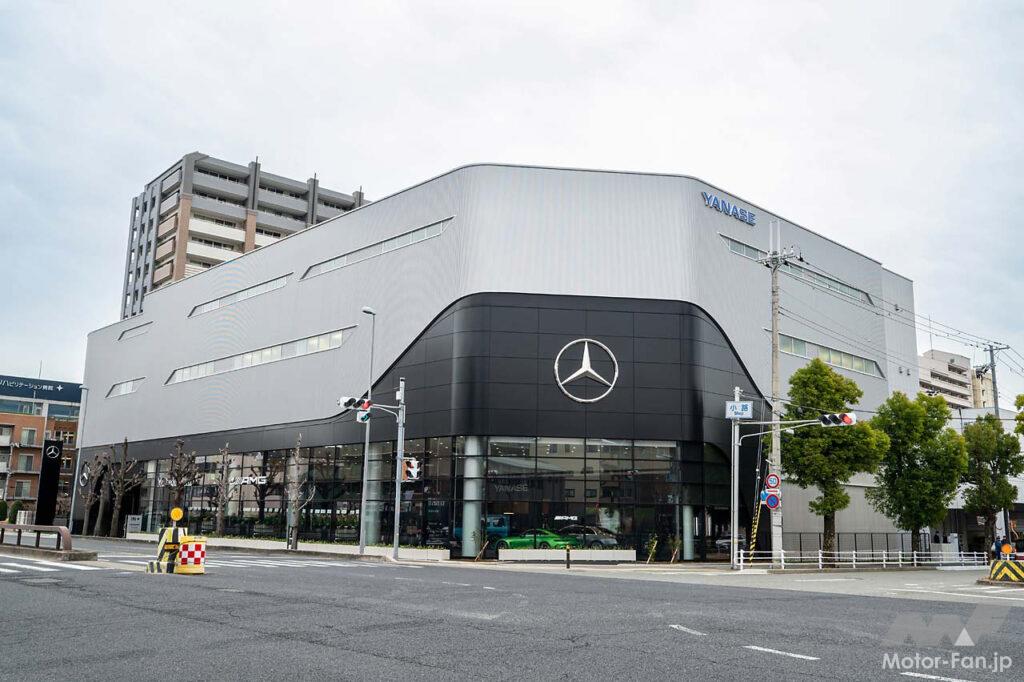 店舗は西日本の大動脈、国道2号線沿いにある。なお、同地は弥生時代の本山遺跡の一角にあり、建て替えにあたっては発掘調査を実施。神戸市では初となる無茎銅鏃(むけいどうぞく、=矢じり)の発見など、大きな成果があったという。