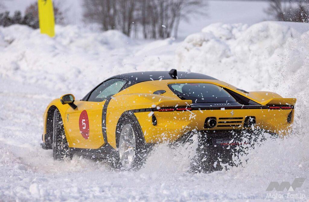 雪の上でフェラーリを走らせる。そんな経験はめったにできない。フェラーリ・ジャパンが顧客向けに開催したスノードライブは、フェラーリの新たな一面を見るいい機会となった。