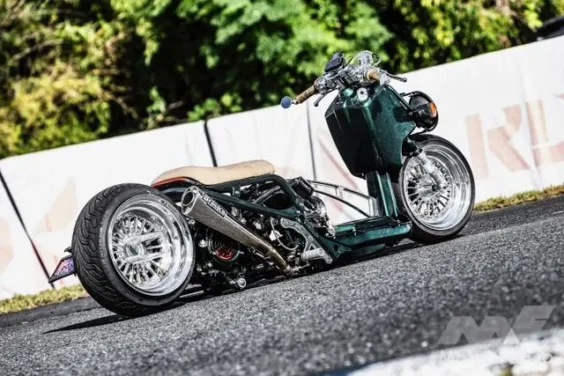 スクミのカスコンで優勝したホンダZOOMERカスタム