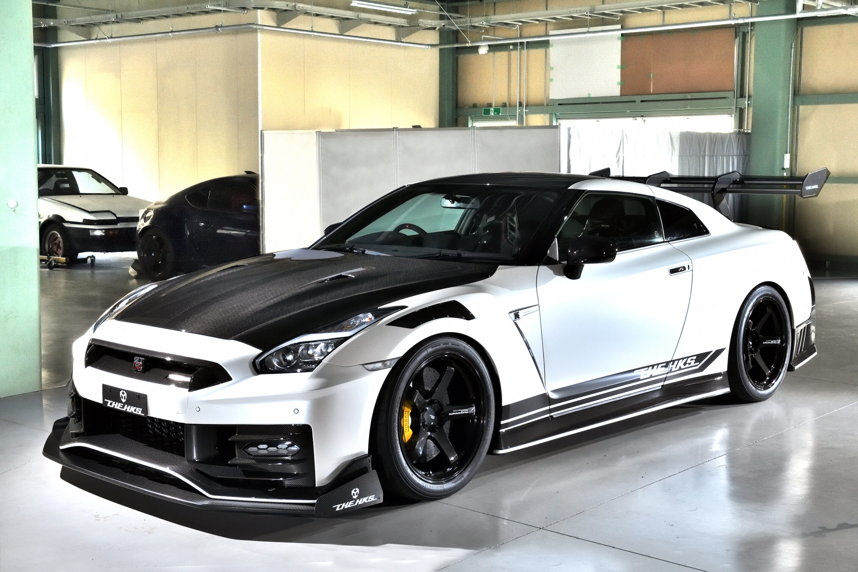 1億1000万円でも即完売!?」HKSレーシングが手掛けるR35GT-R究極