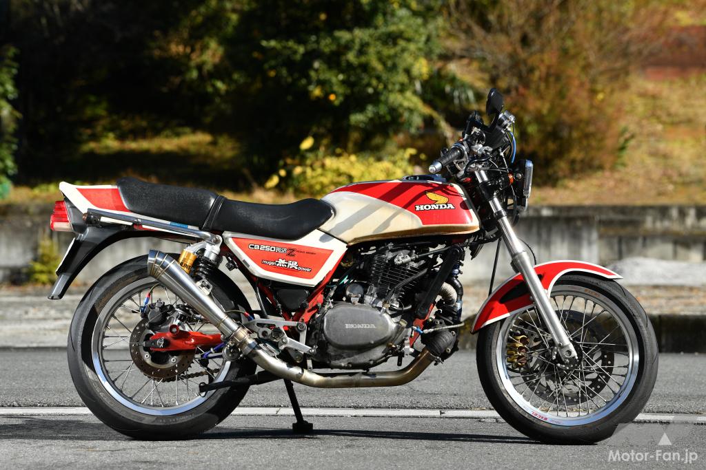☆HONDA  CB250RS-Z☆実働 細い!! 軽い!! バンク角42度!? ホンダ「CB250RS」はモダンシングルの純