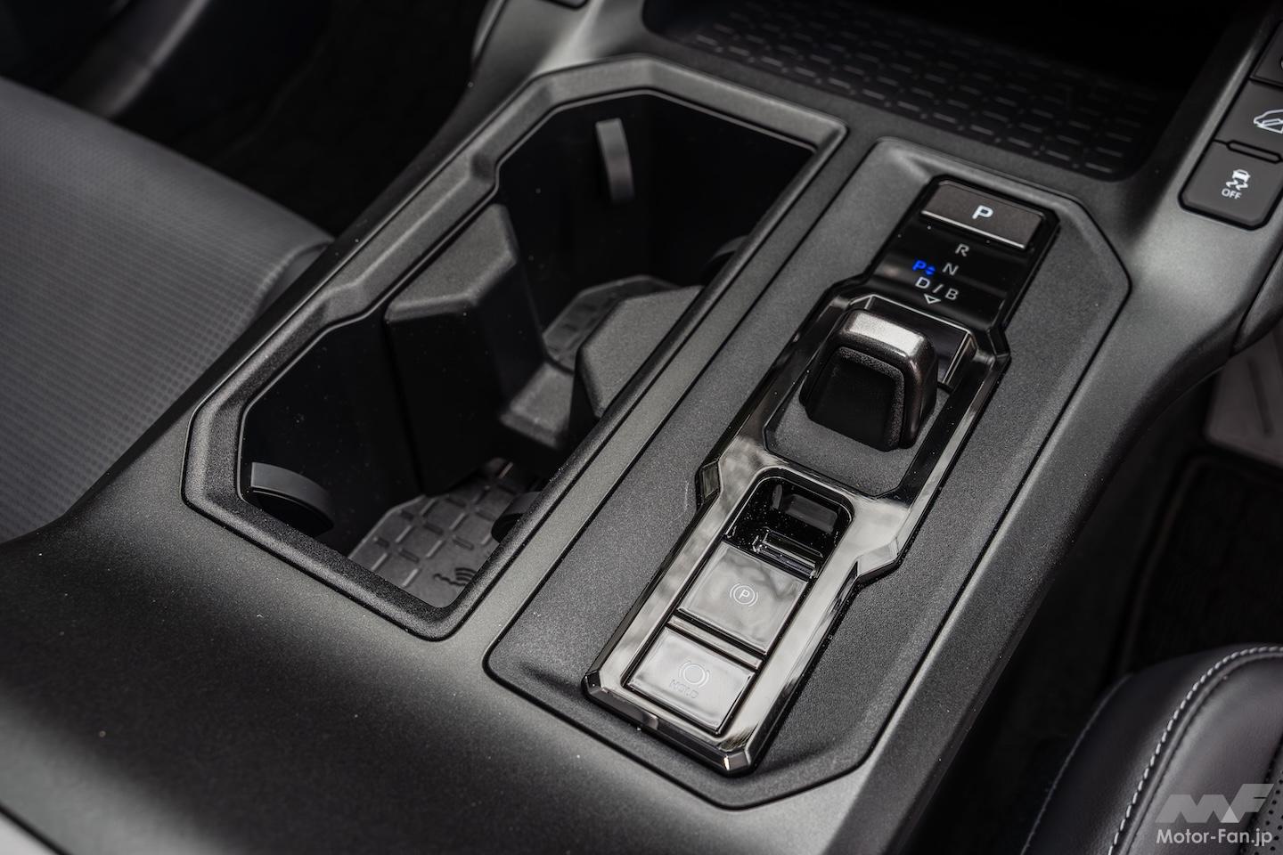 なぜ新型トヨタRAV4は「サイズを変えなかった」のか？ 6代目の試乗で