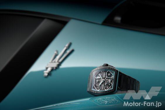 マセラティが「トライデント」100周年を記念して発表した高級時計「ウルトラフィーノ マセラティ」。