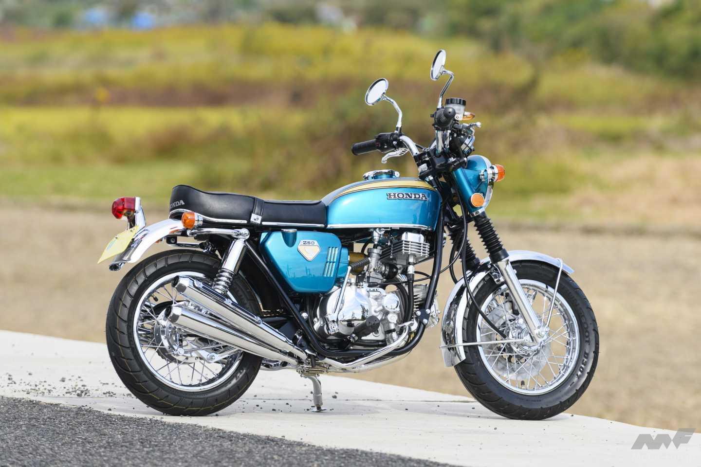ミニチュア ナナハンフォア!?」4年半かけて作られた“CB750Four完全再現