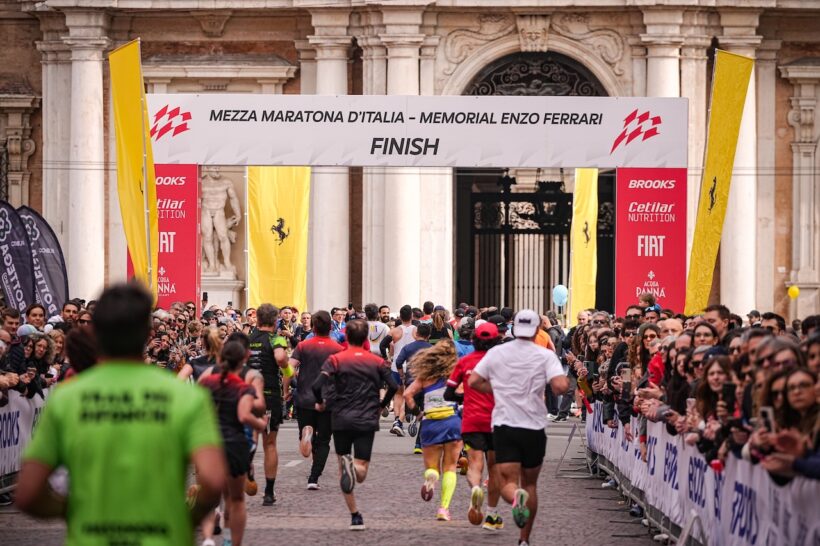 イタリア・モデナを舞台に開催された「イタリア・ハーフマラソン ― エンツォ・フェラーリ・メモリアル」。