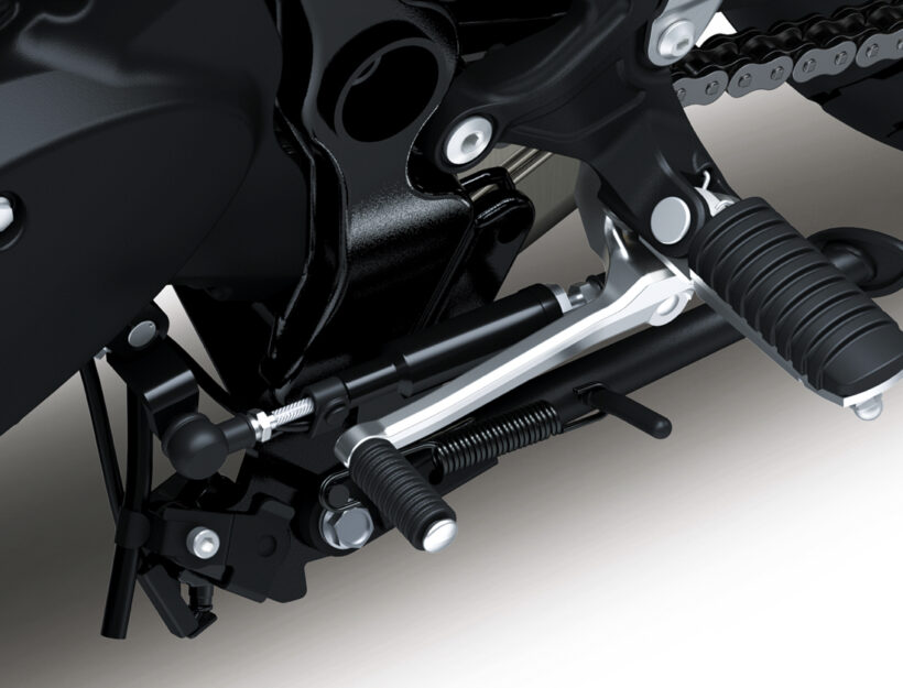 2026_kawasaki_Z900RS_SE_012