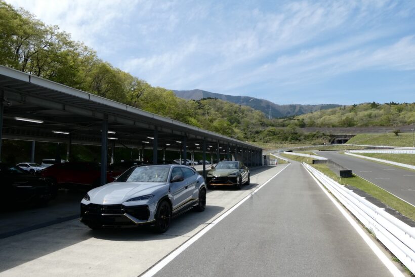 ショートコースで開催されたウルスSEの試乗