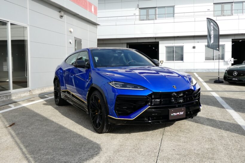 11番ピットのランボルギーニブース