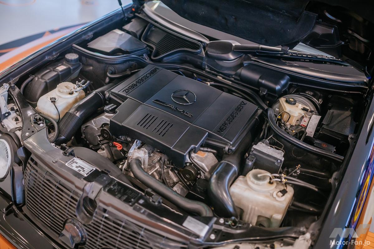 1万2000台を販売し大ヒット作となったAMG製サルーンW210型「E55