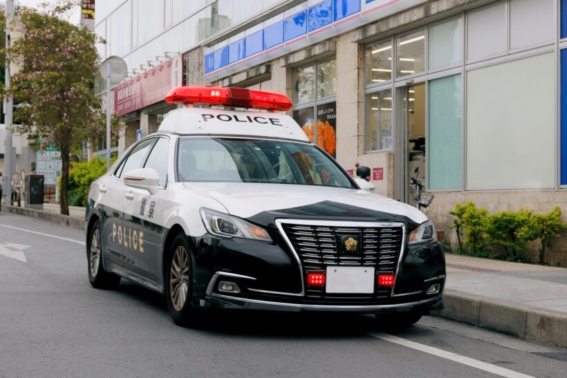 パトカー