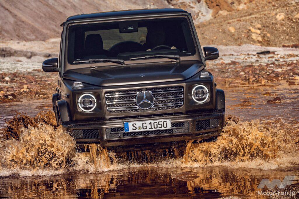 "G" クラスはドイツ語でオフロード車を意味するGeländewagen(ゲレンデヴァーゲン)に由来する。