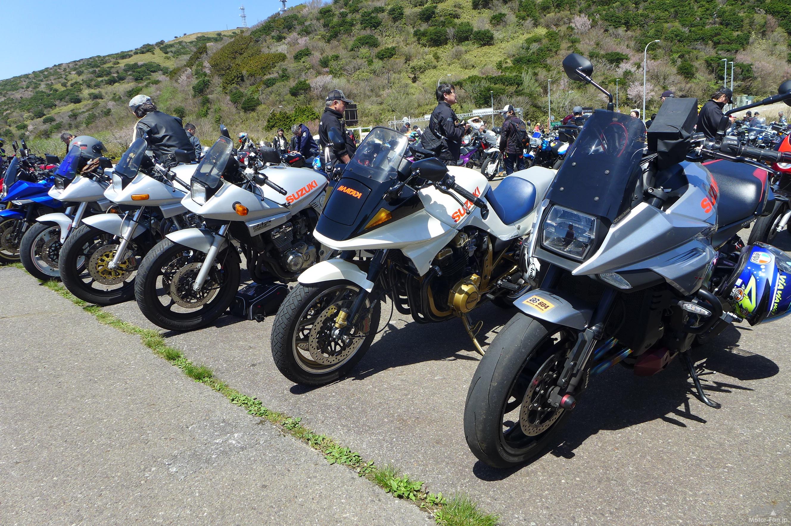ほとばしるスズキ愛! こんなバイク見たことある!?」スズキのバイクが ほとばしるスズキ愛! こんなバイク見たことある!?」スズキのバイクが
