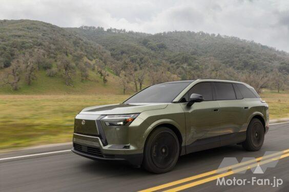 フル電動SUV「レクサス TZ 450e」の走行シーン。