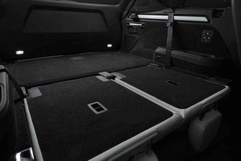 新型フルサイズSUV「アウディ Q7」のラゲッジスペース。
