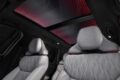 新型フルサイズSUV「アウディ Q7」のパノラミックサンルーフ。