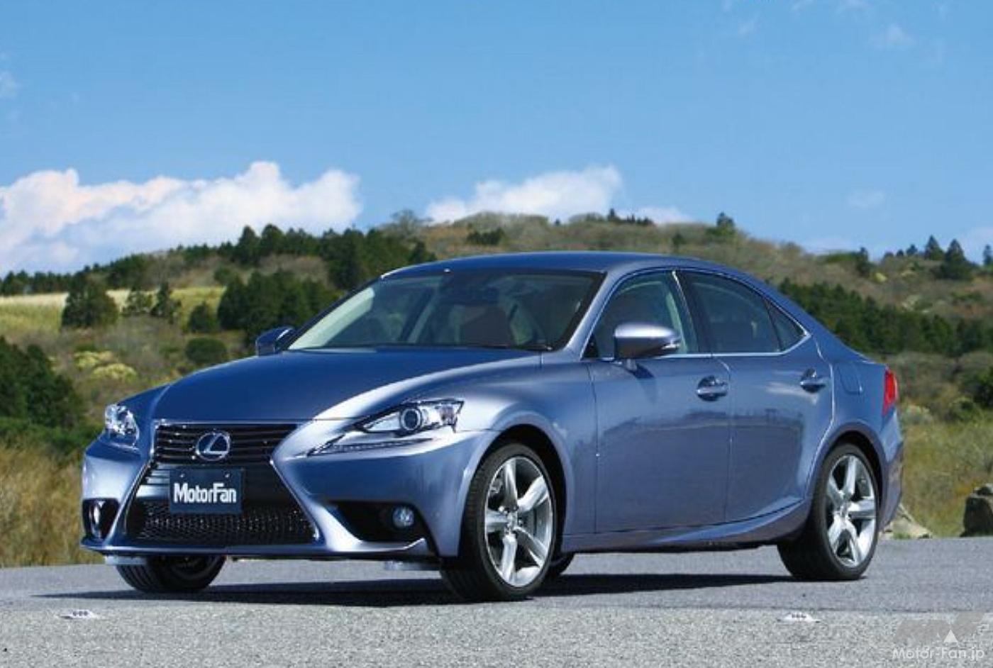 プレミアムなスポーツセダン「レクサスIS」に初のハイブリッド車