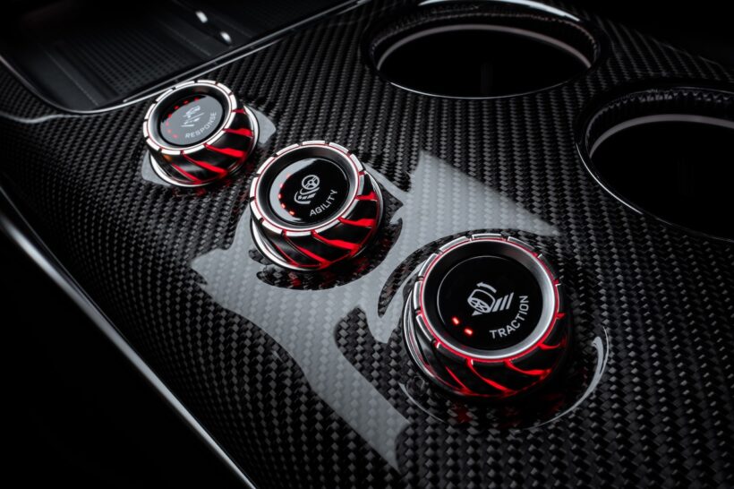 フル電動グランツーリスモ「メルセデス AMG GT 4ドア クーペ」のインテリア。