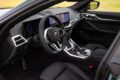 BMWアルピナ B4 GTの室内。カーブドディスプレイなどの基本は正しくBMWの最新デザインとなる。