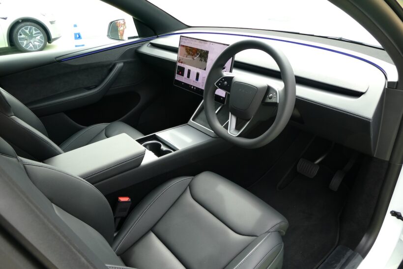 テスラ モデルY Lのインテリア