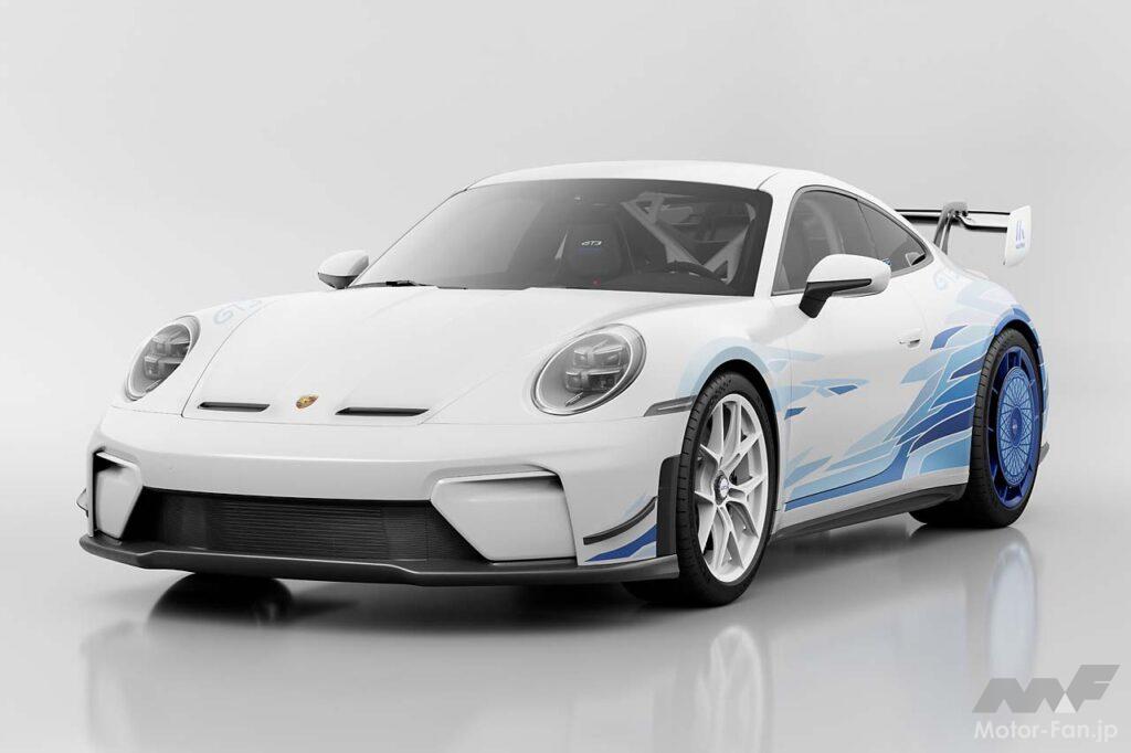 【Porsche 911 GT3 Artisan Edition】マンタイキット専用となるリップスポイラーやカーボン製ウイング、リヤホイールのエアロディスクなどを装着。カラーリングはホワイトとジャパンブルー=藍色を印象的に掛け合わせた。限定30台での導入となる。