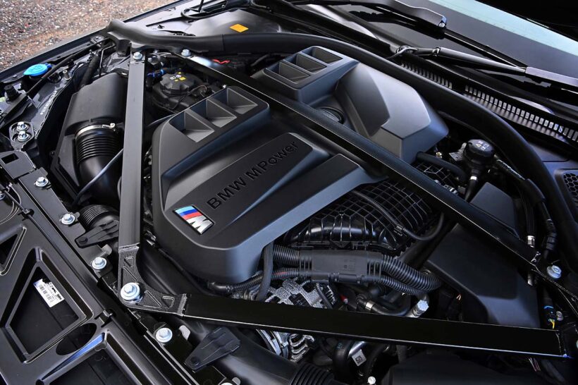 M2のデビュー時は通常のBMWモデル向けとなる3.0リッター直6ターボのN55型ユニットだったが、2代目はM謹製となるS58型ツインターボエンジンを搭載。スペックは480PS/600Nm。
