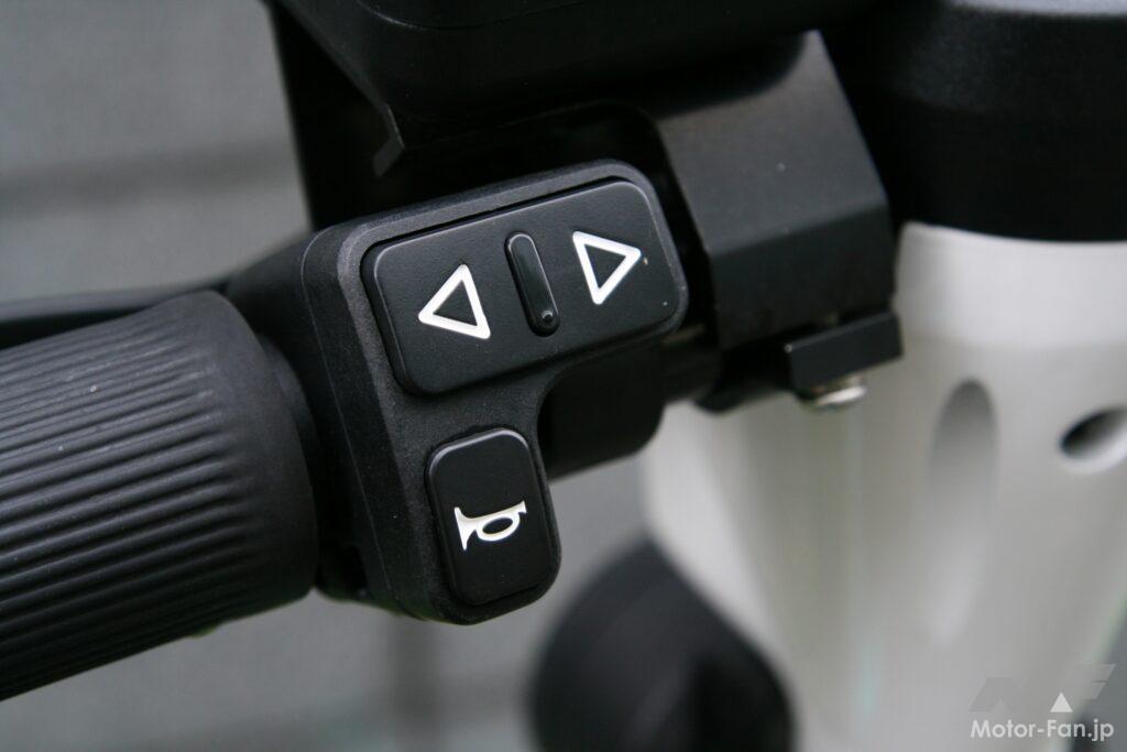 電動キックボードのハンドル