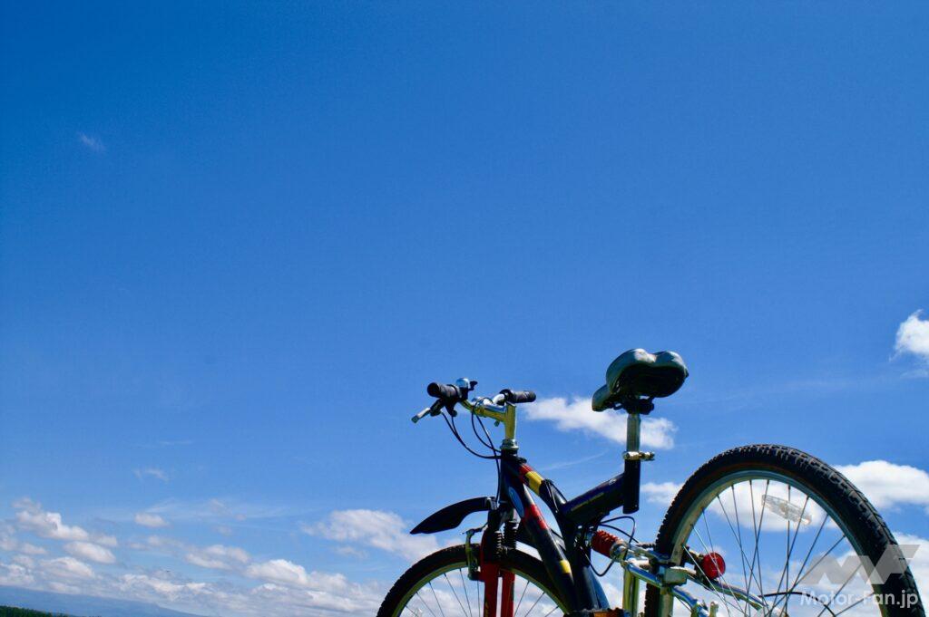 自転車と青空