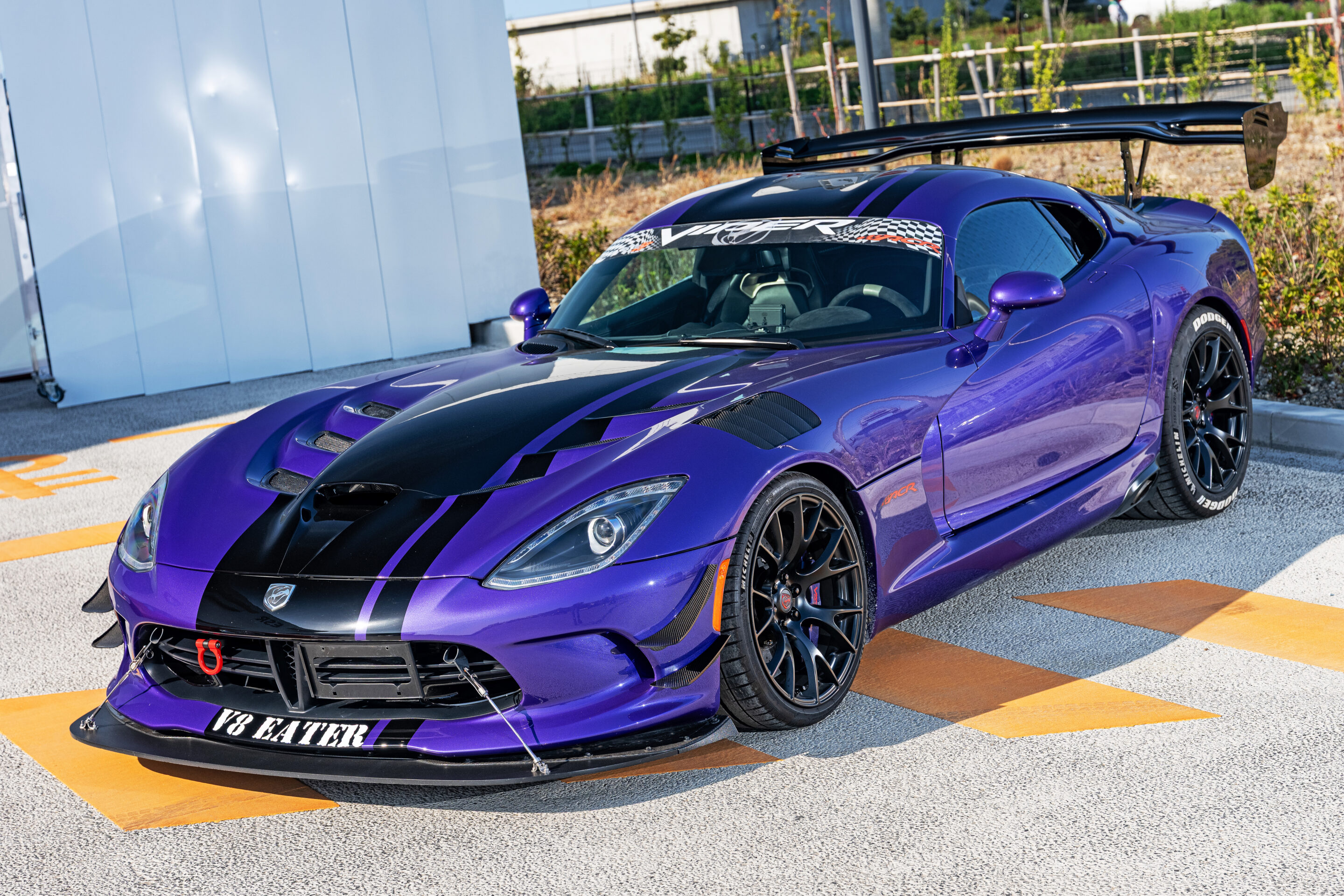 V8喰い”の異名は伊達じゃない！」650馬力V10が支配する最終型バイパー