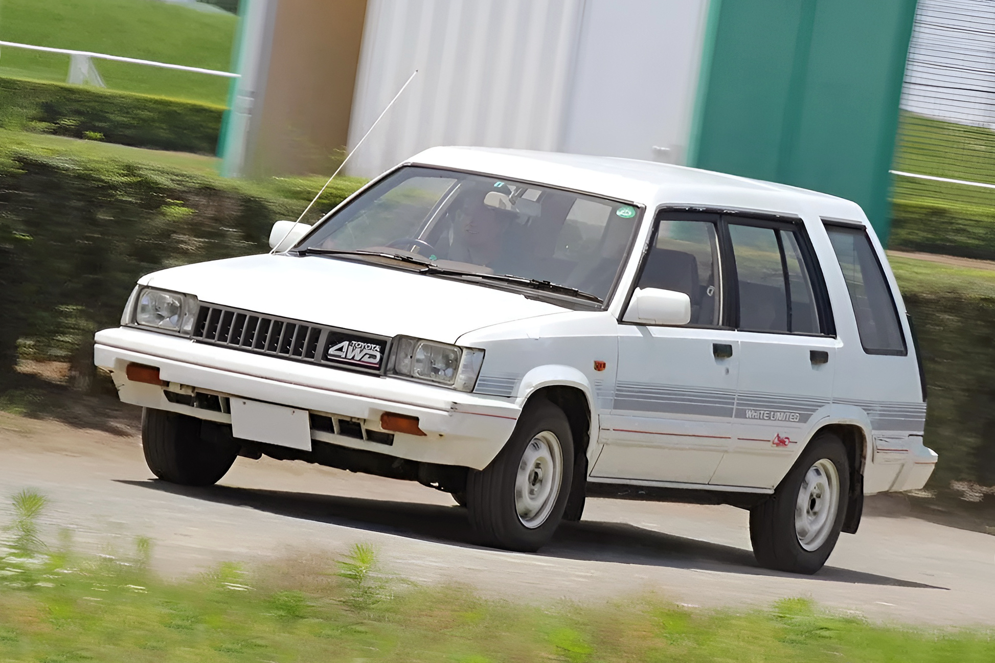 トヨタが40年前に作った“未来のSUV”がこちらです」ツチノコ級の初代