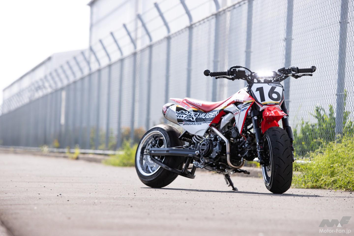 CRF110Fにグロム用エンジンをスワップし、公道仕様へ仕上げた超本気