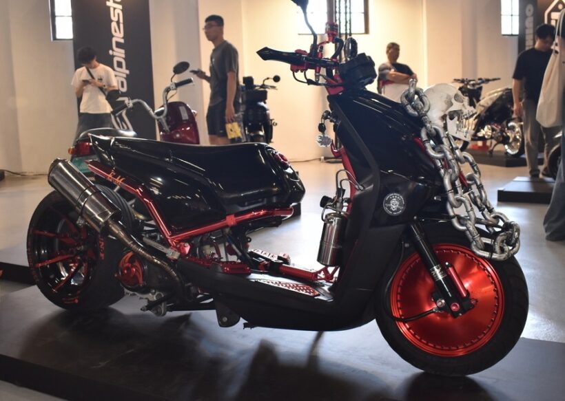 台湾のカスタムショーに出展されたBW'S X125はエアサス搭載でド派手 台湾のカスタムショーに出展されたBW'S X125はエアサス搭載でド派手
