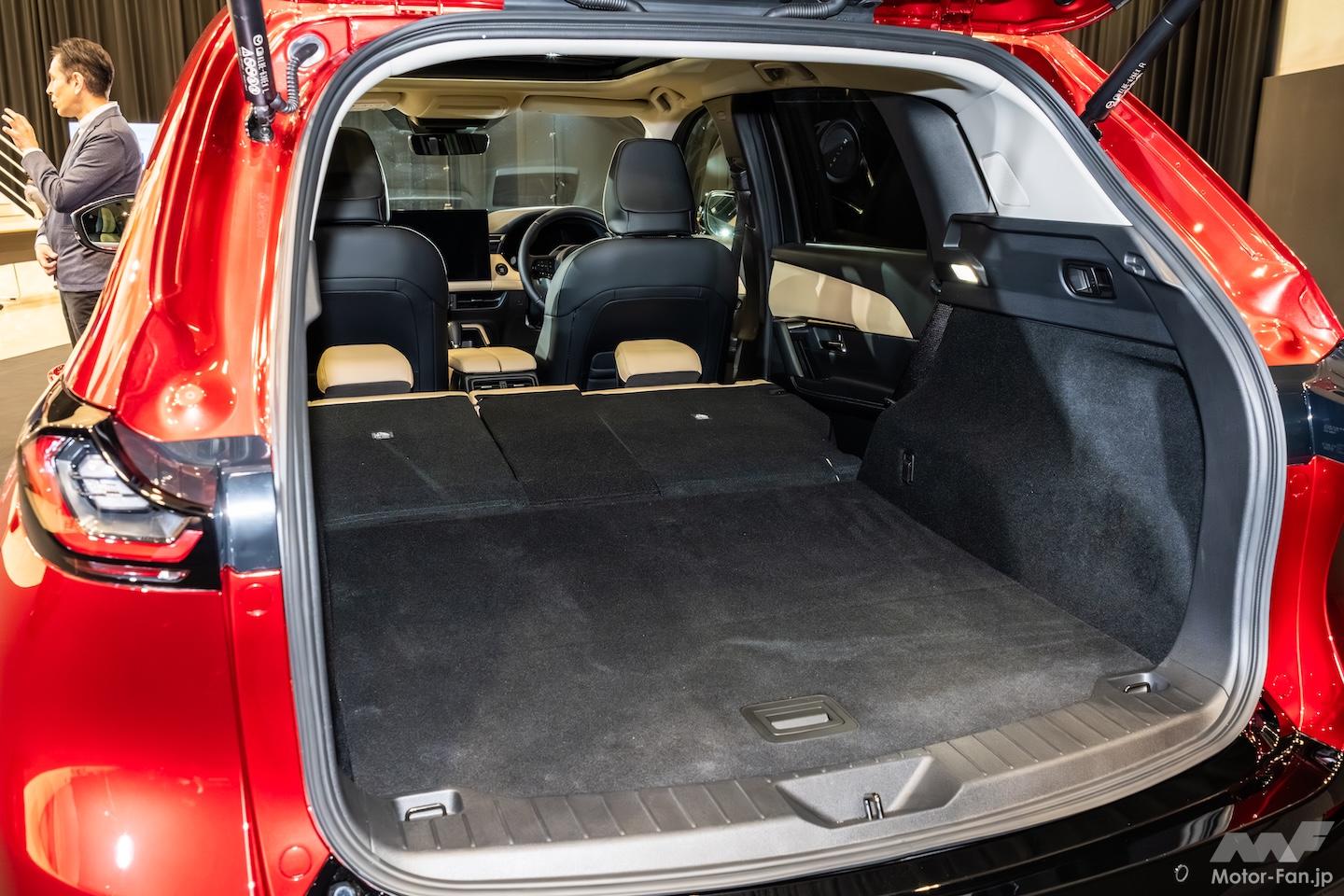 新型マツダ「CX-5」を先代と徹底比較！ 9年ぶりのフルチェンジで走り