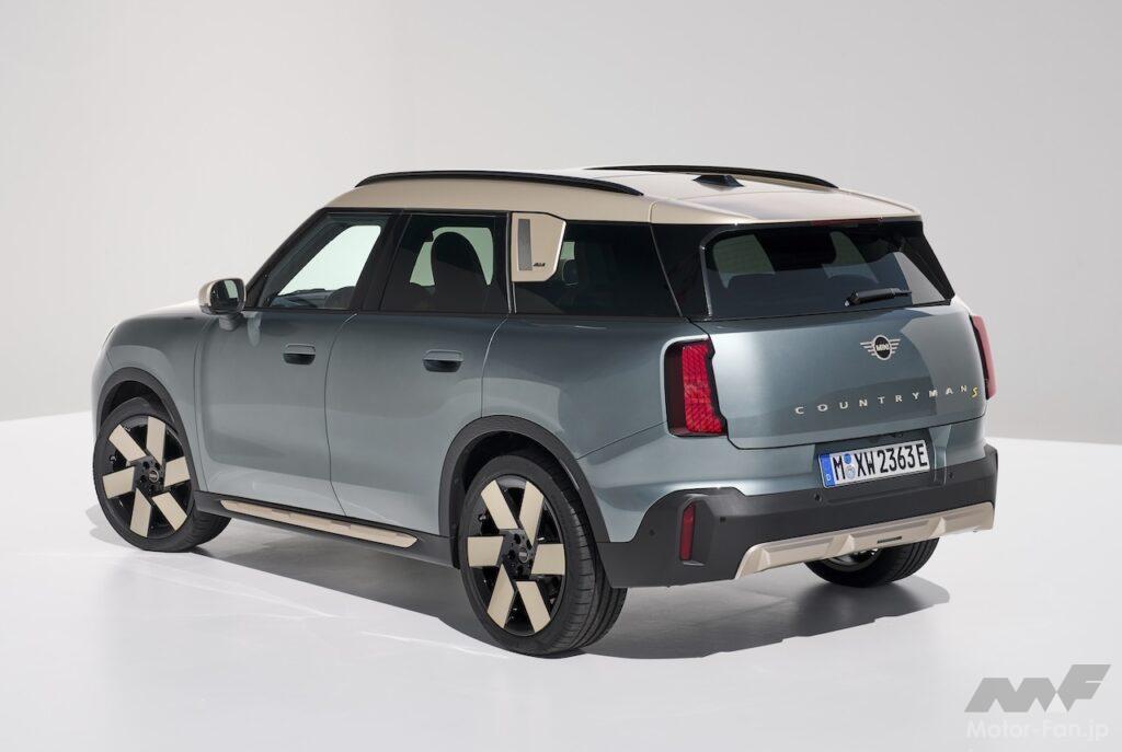 3代目MINIカントリーマンのリヤビュー