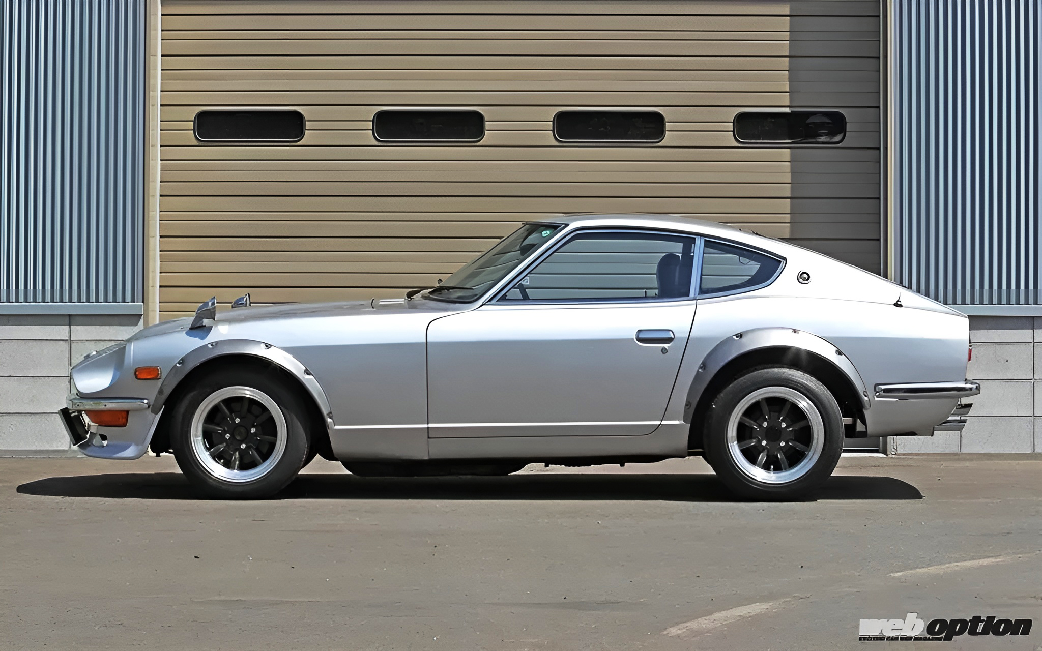 これが令和の旧車像!?」快適性に振り切った240Zが凄すぎる！ | Motor