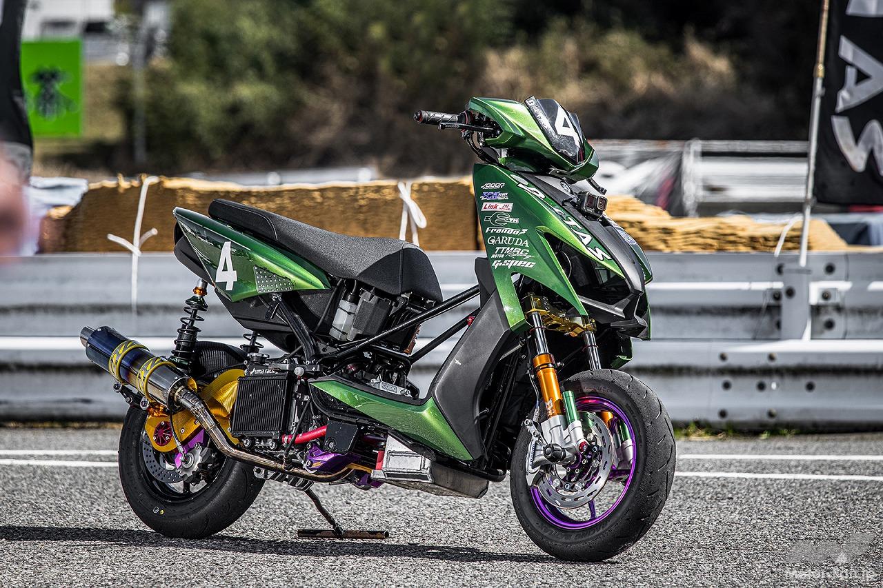 235ccのシグナスグリファス。B-TASのスクーターレース仕様、どんな